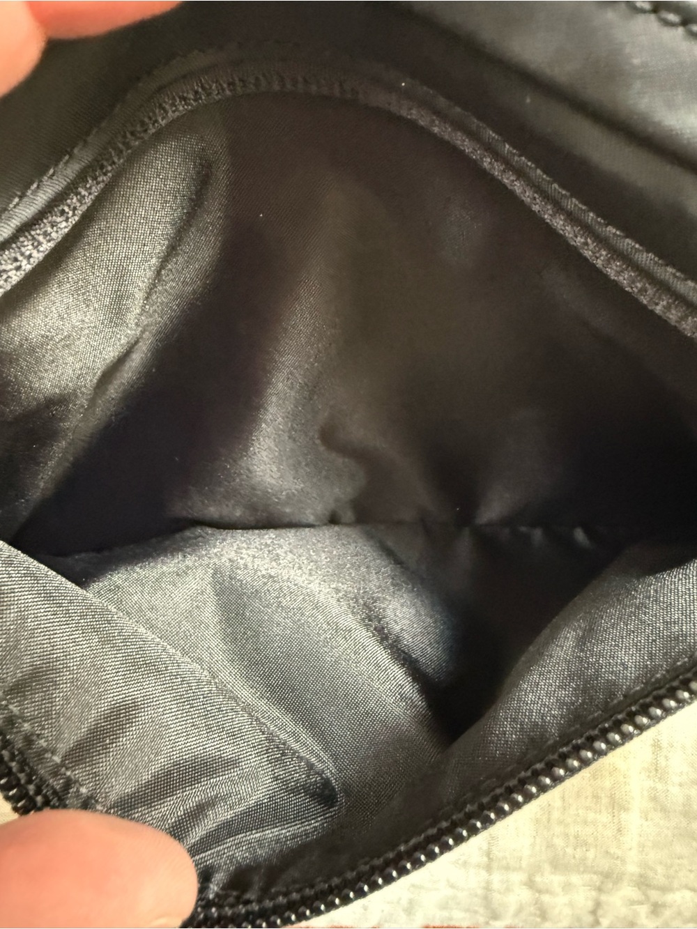 Lululemon Everywhere Black Belt Bag 1L Crossbody New Without Tags - Picture 4 of 5